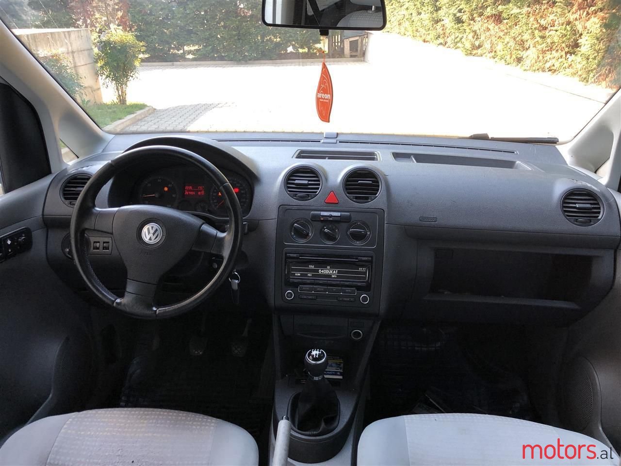 2008' Volkswagen Caddy photo #4