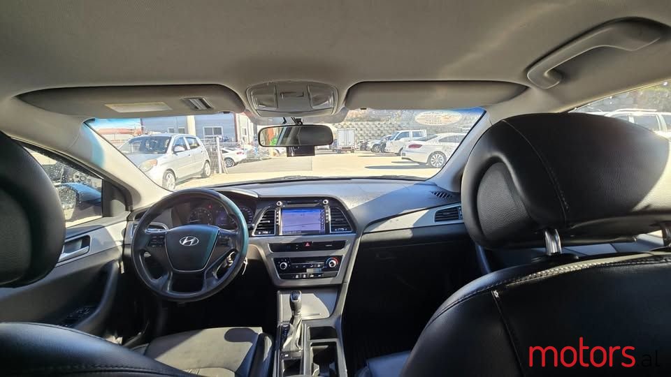 2017' Hyundai Sonata photo #6