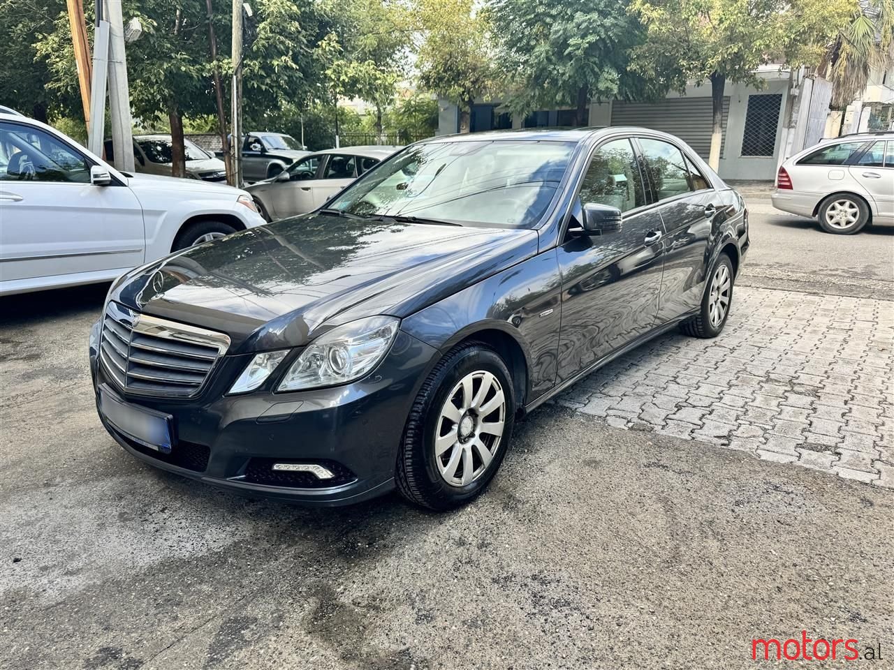 2009' Mercedes-Benz 200 photo #1