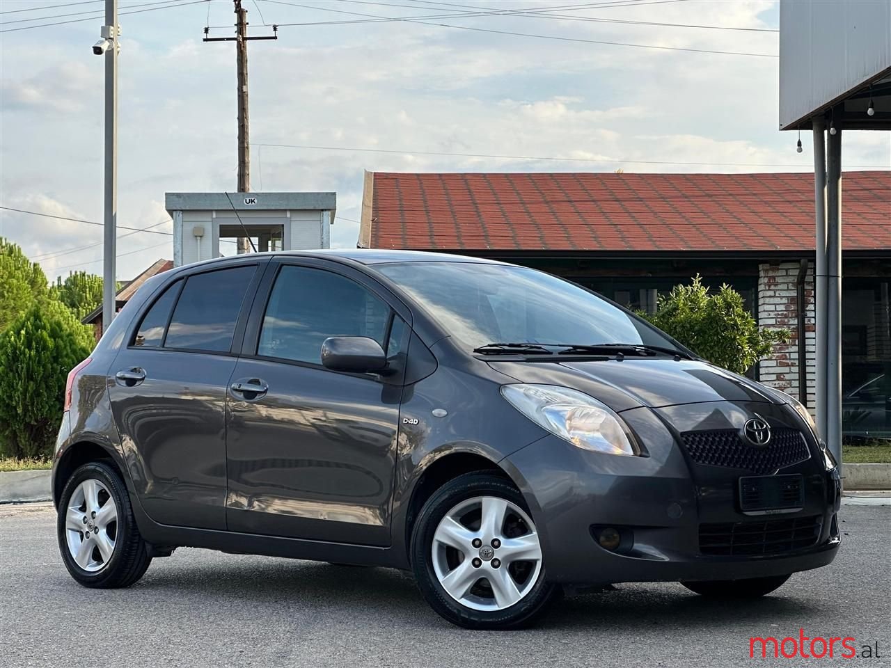 2008' Toyota Yaris photo #2