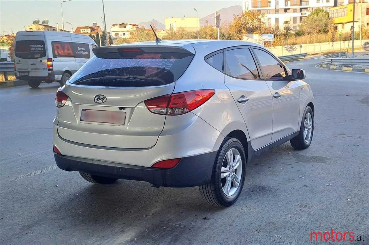 2012' Hyundai Tucson photo #5