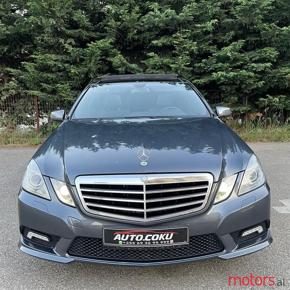 2009' Mercedes-Benz E 220 photo #3