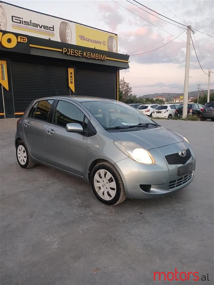 2006' Toyota Yaris photo #3