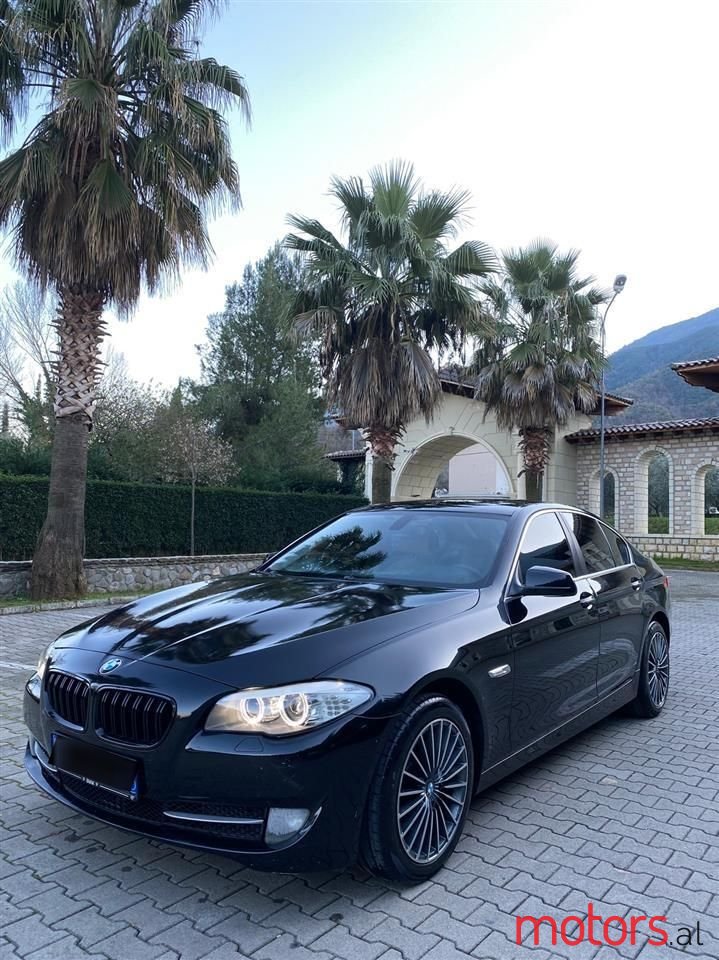 2010' BMW 530 photo #4