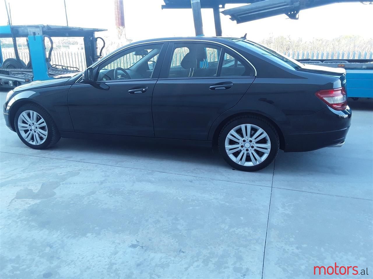 2008' Mercedes-Benz 220 photo #5