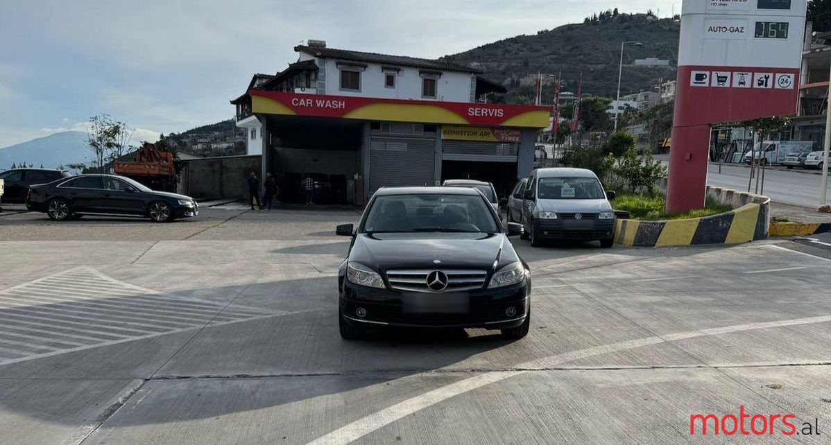 2009' Mercedes-Benz C 180 photo #1