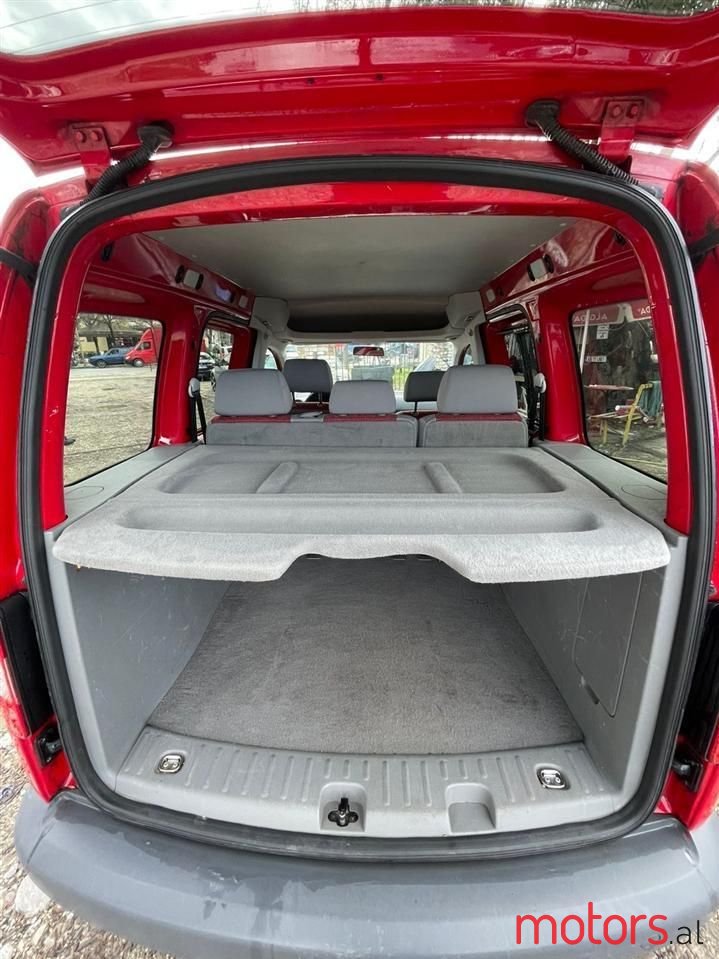 2006' Volkswagen Caddy photo #6