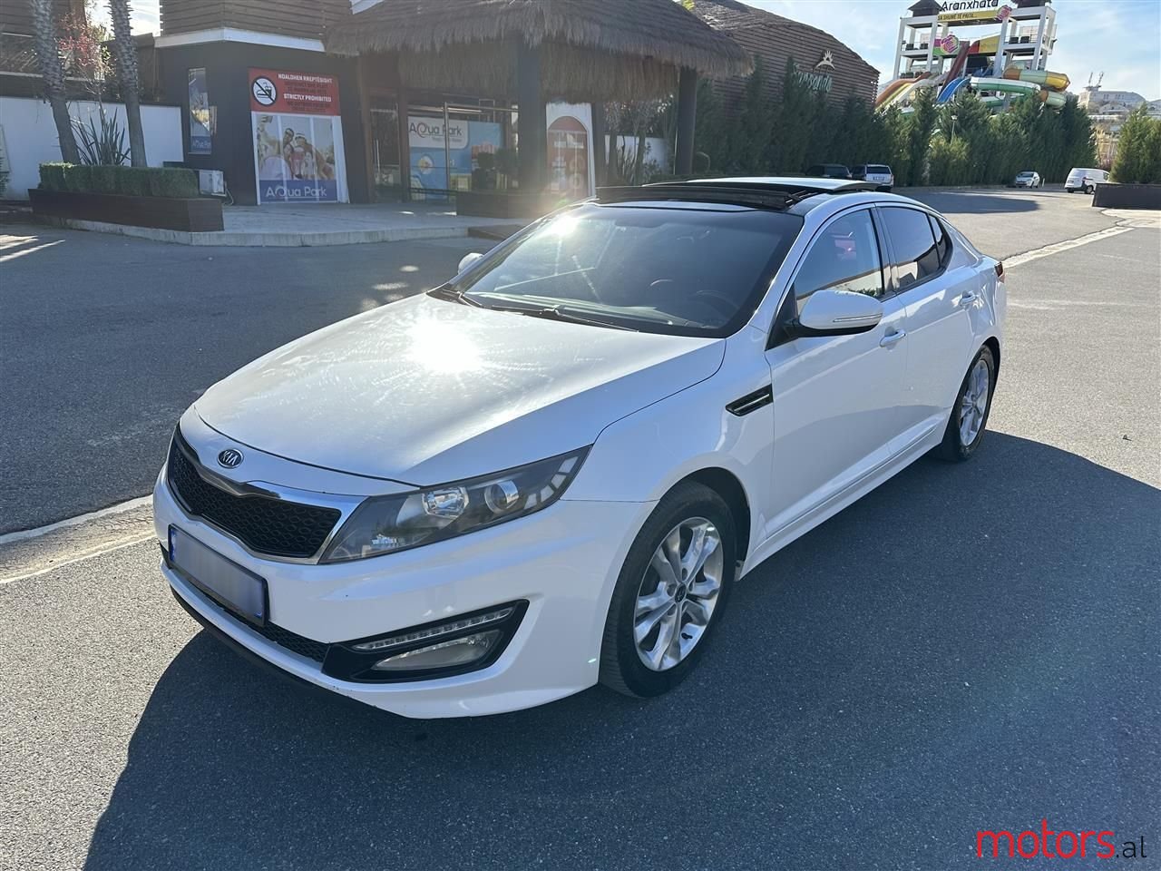 2011' Kia Optima photo #1