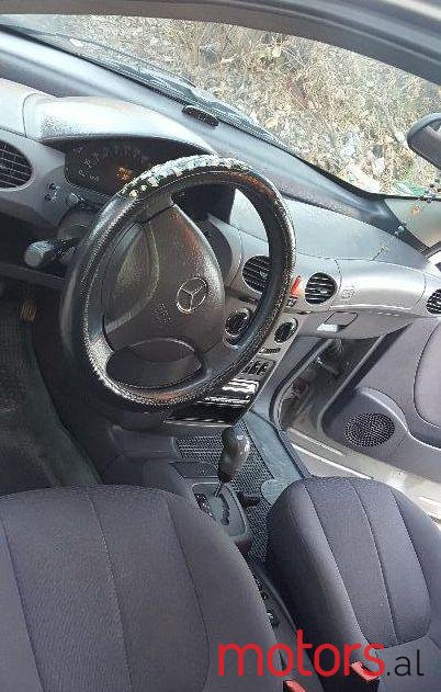 2001' Mercedes-Benz A-Class photo #2