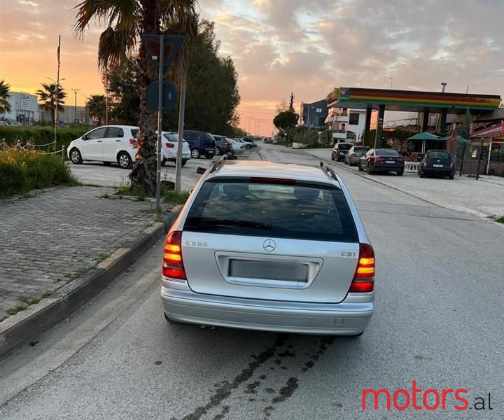 2006' Mercedes-Benz C 220 photo #2