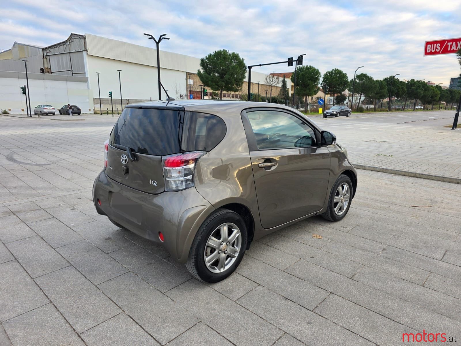 2010' Toyota iQ photo #6
