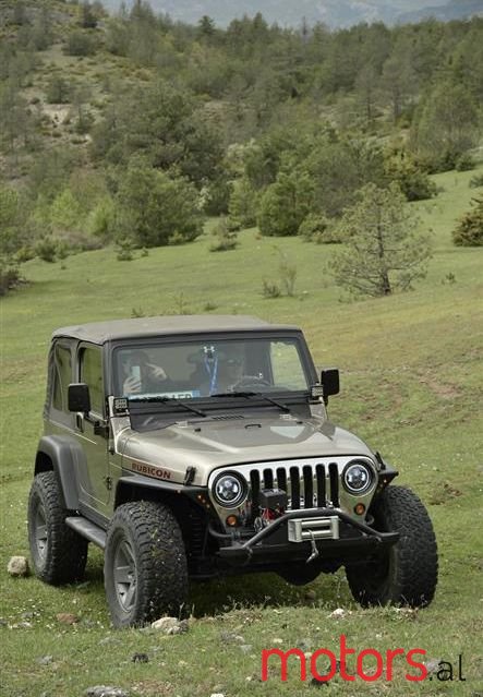2003' Jeep Wrangler photo #2