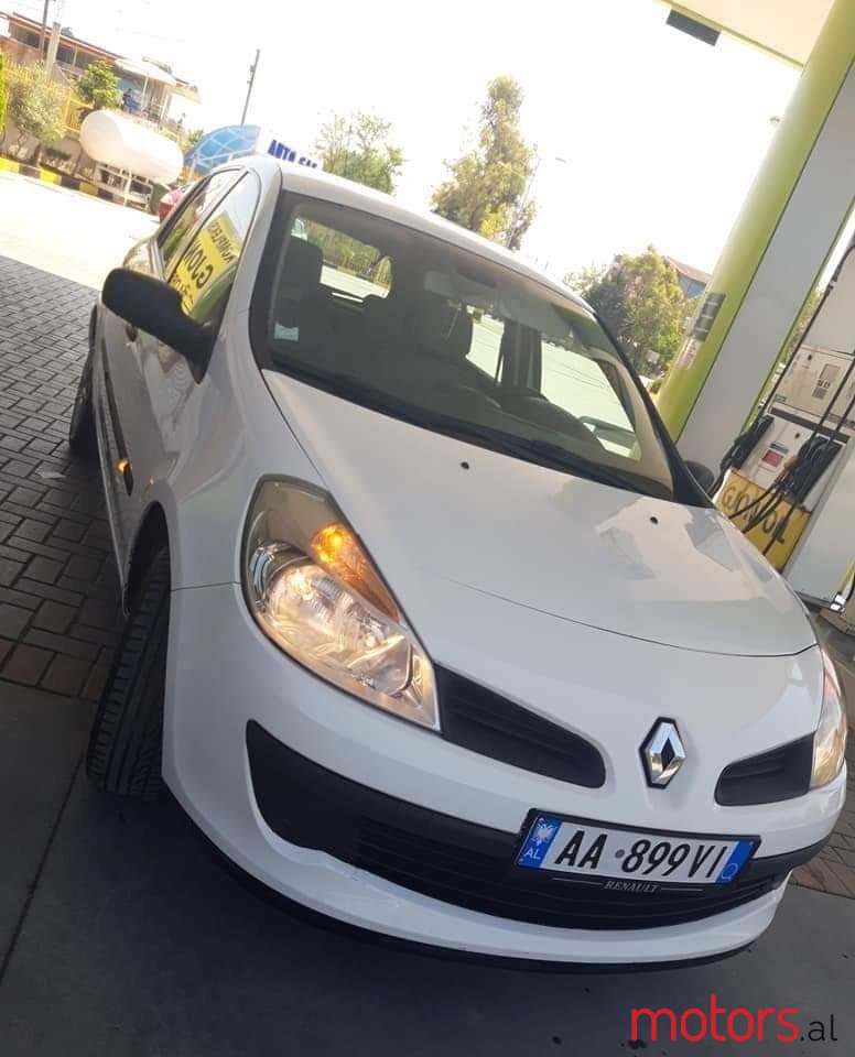 2007' Renault Clio photo #2