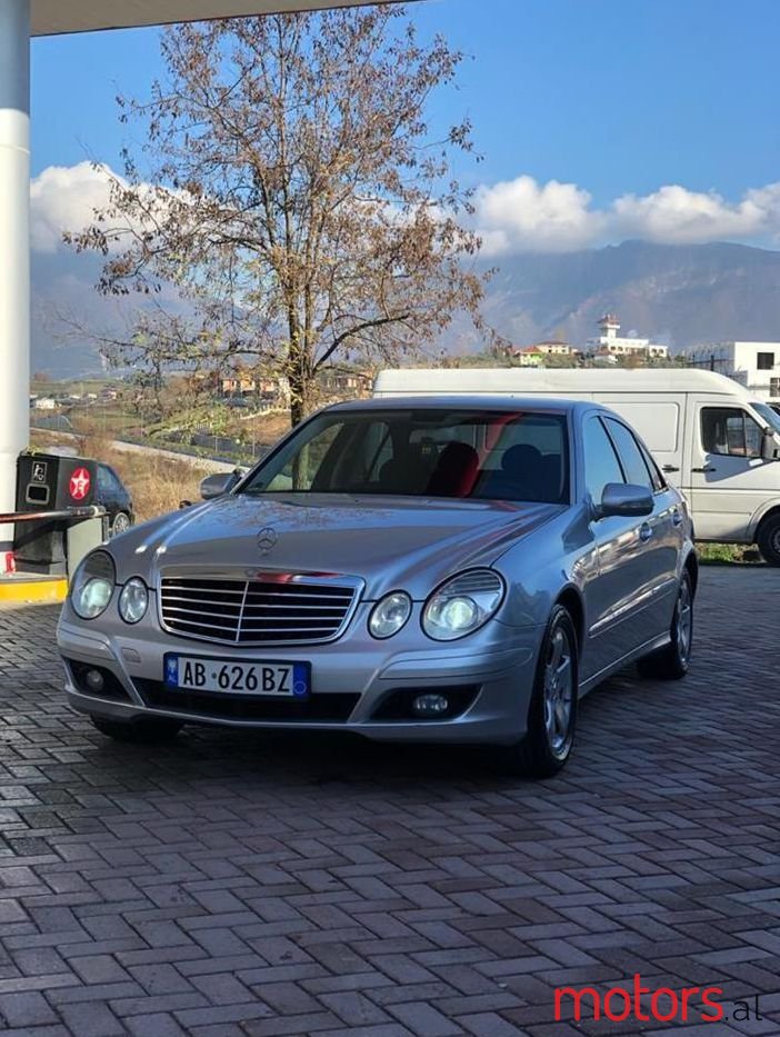 2006' Mercedes-Benz E 200 photo #1