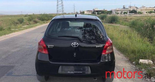 2007' Toyota Yaris photo #2