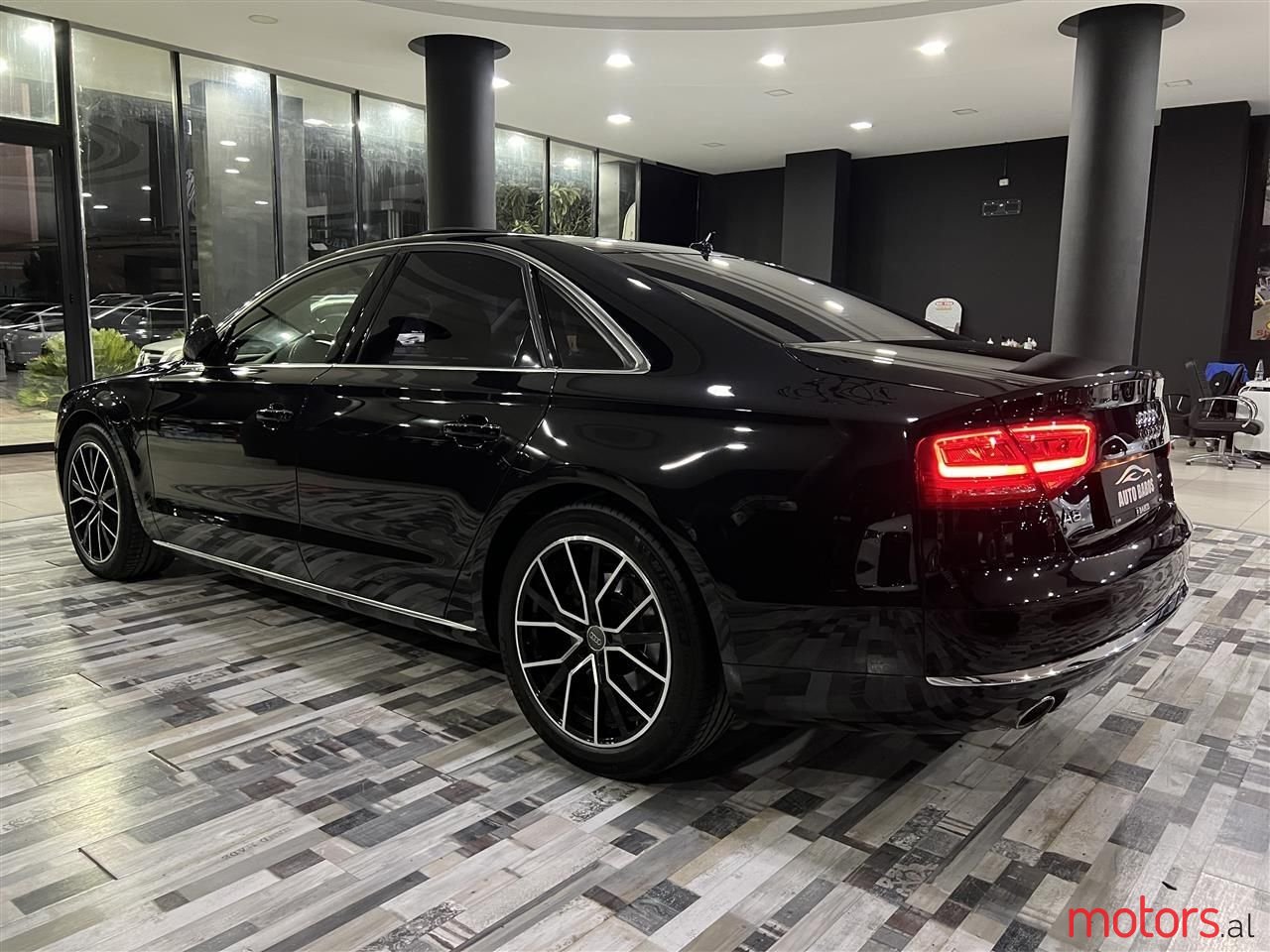 2013' Audi A8 photo #6