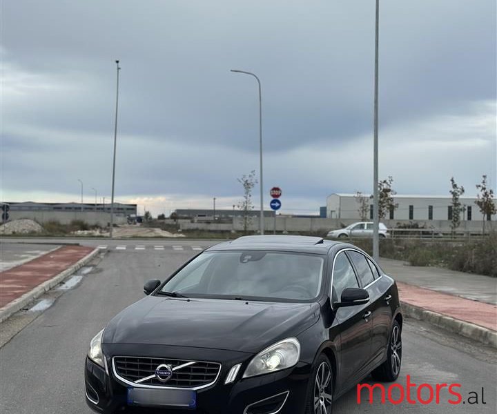 2012' Volvo S60 photo #6