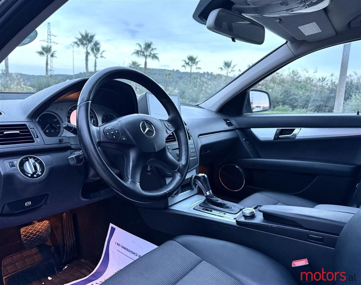 2009' Mercedes-Benz C 200 photo #4
