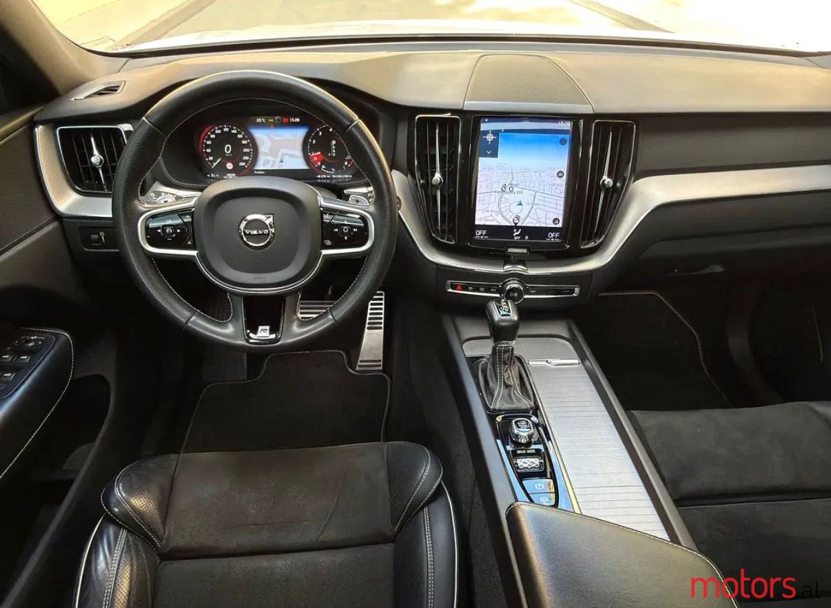 2019' Volvo Xc 60 photo #3