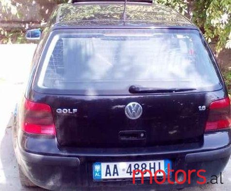 1999' Volkswagen Golf photo #2