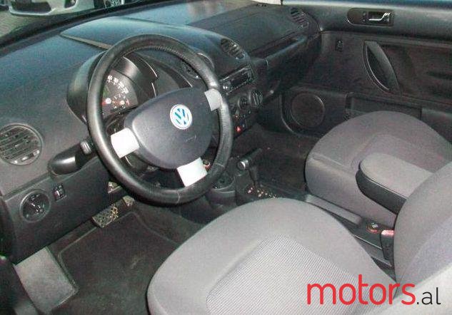 2003' Volkswagen Beetle photo #2