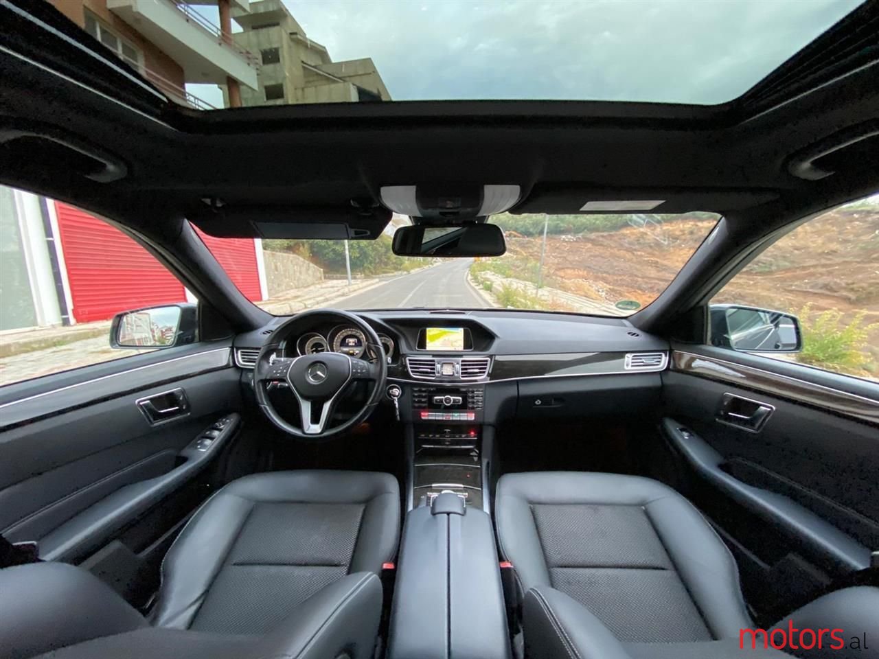 2013' Mercedes-Benz E 220 photo #6