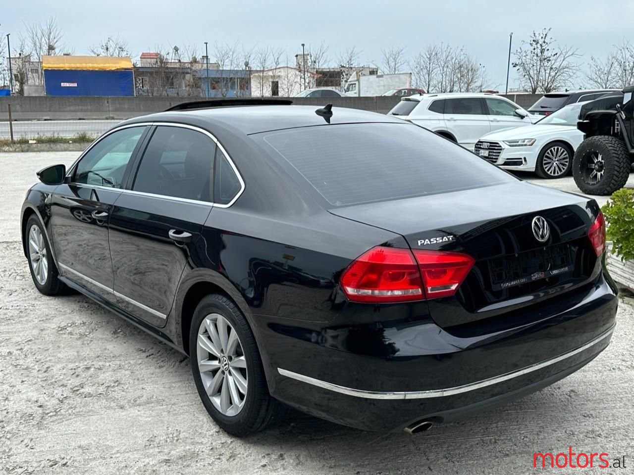 2012' Volkswagen Passat photo #4