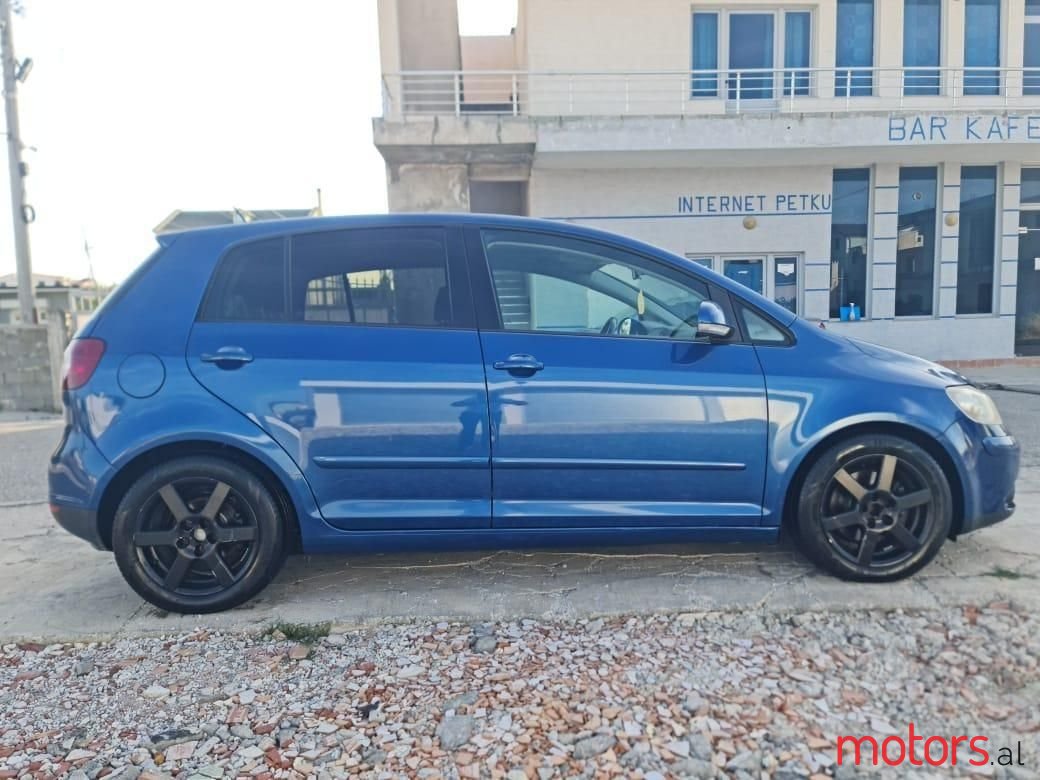 2007' Volkswagen Golf Plus photo #3