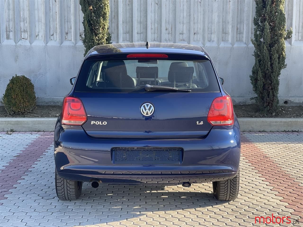 2010' Volkswagen Polo photo #6