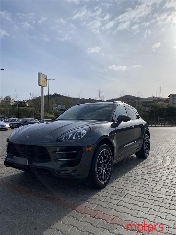 2016' Porsche Macan photo #6