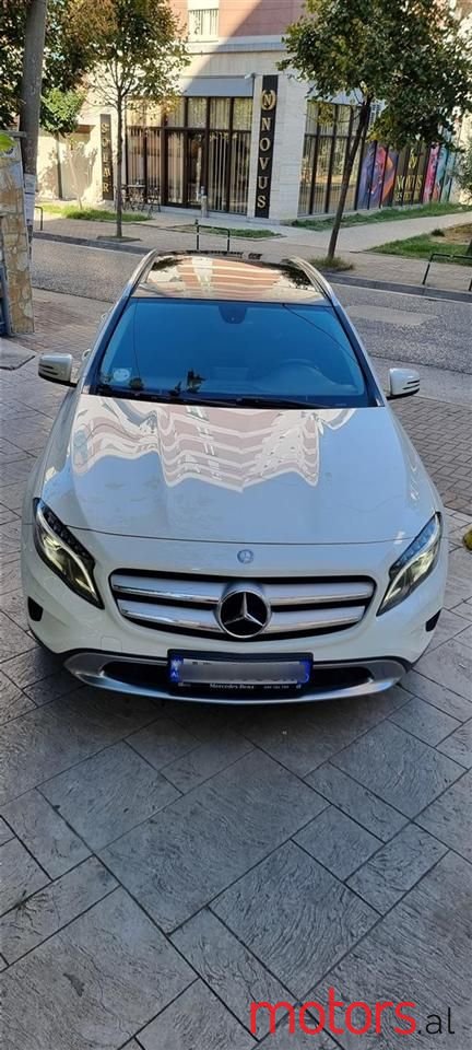 2014' Mercedes-Benz 200 photo #4