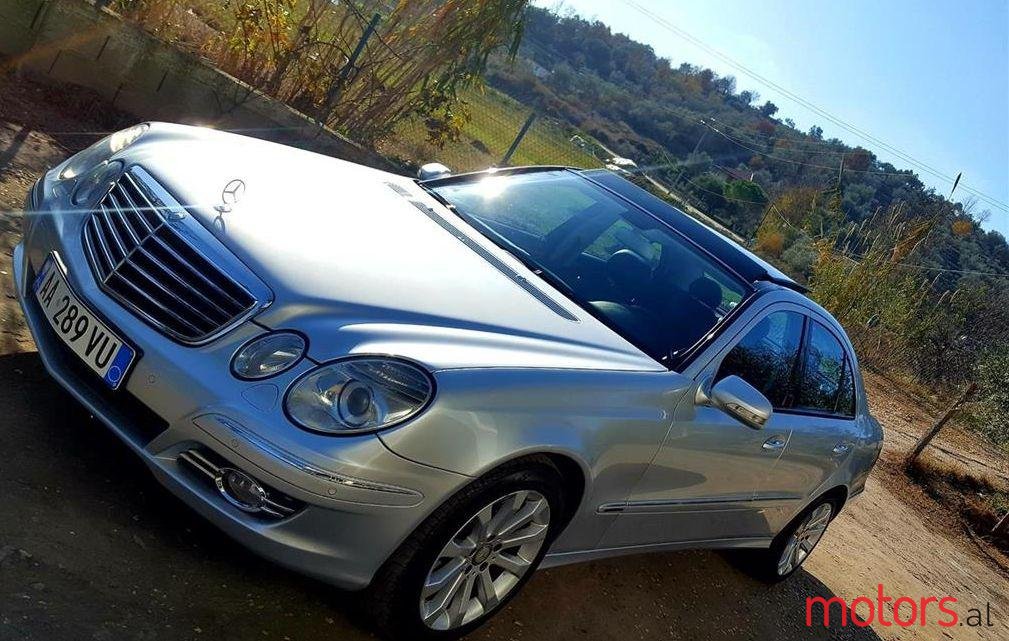 2007' Mercedes-Benz E 280 photo #1