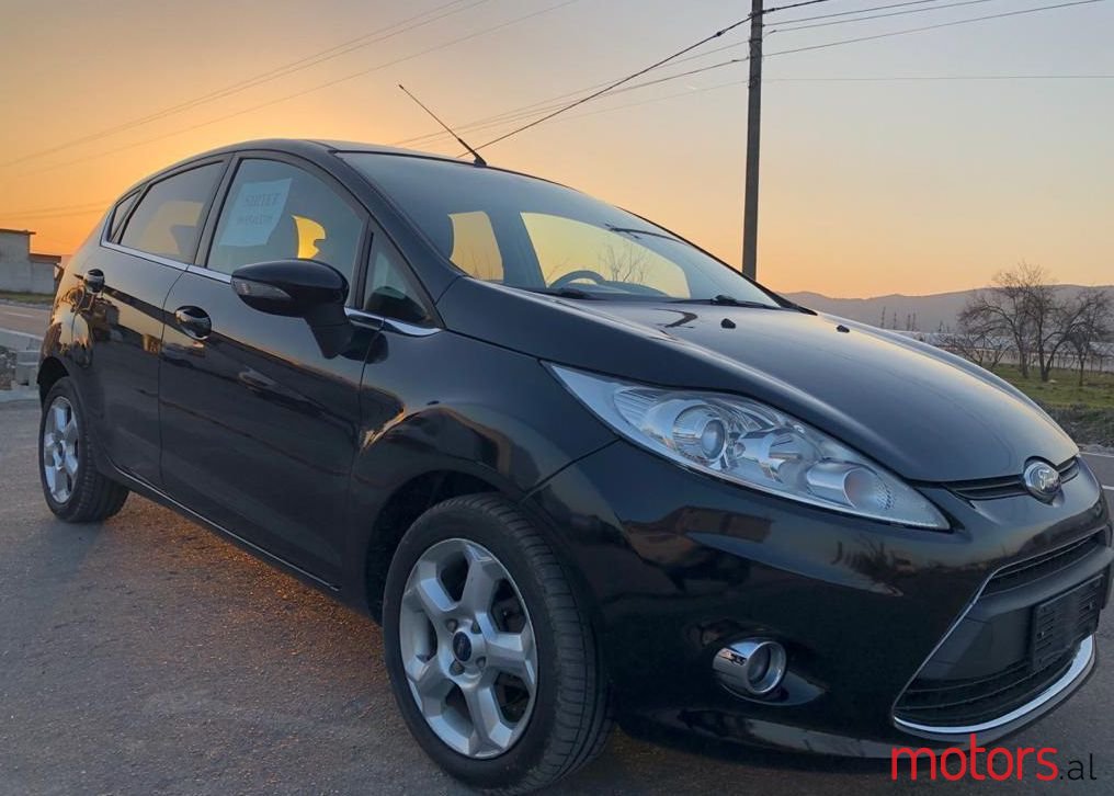 2010' Ford Fiesta photo #1