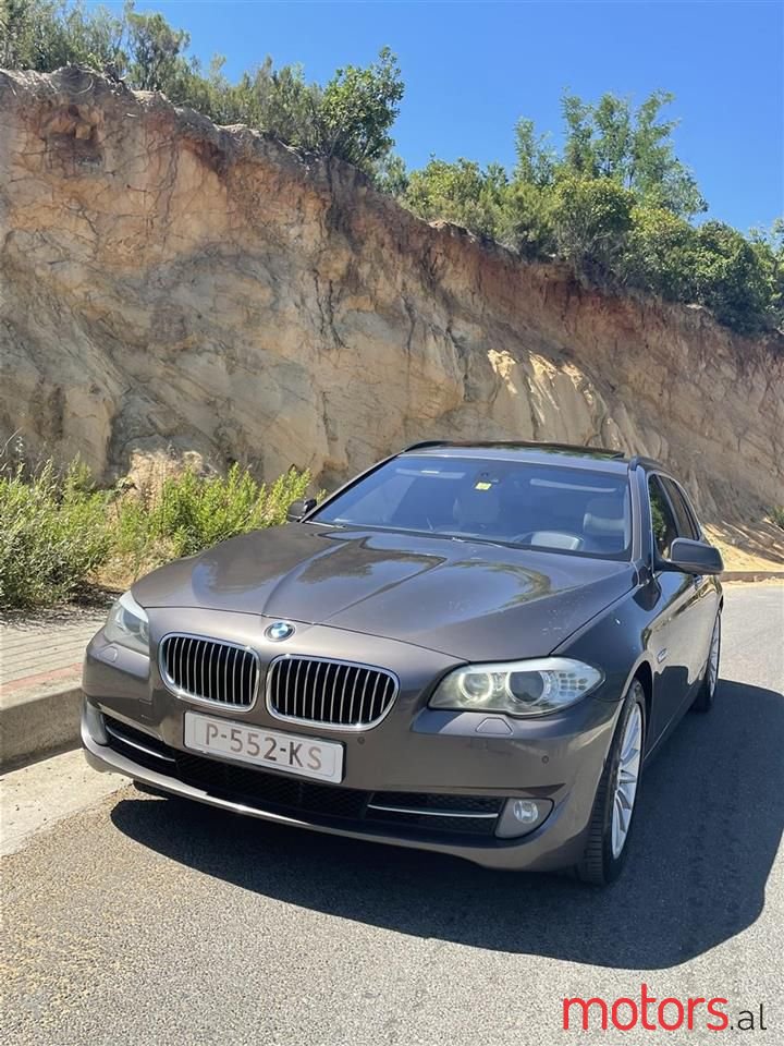 2012' BMW 525 photo #1