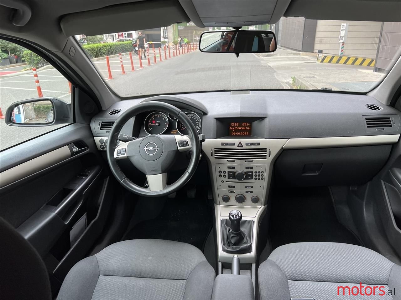 2008' Opel Astra photo #5