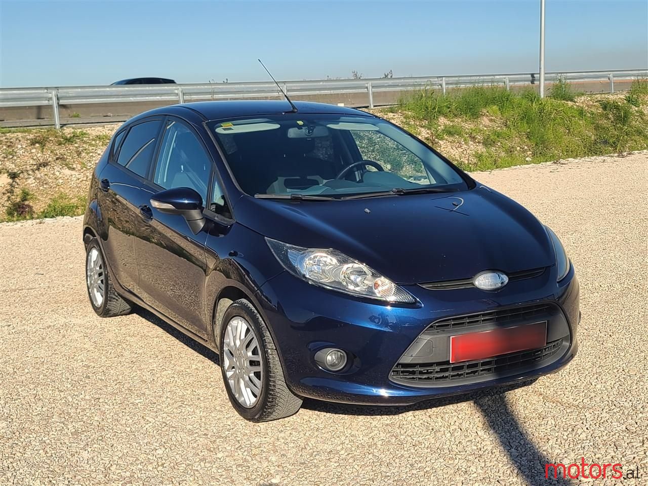 2011' Ford Fiesta photo #6