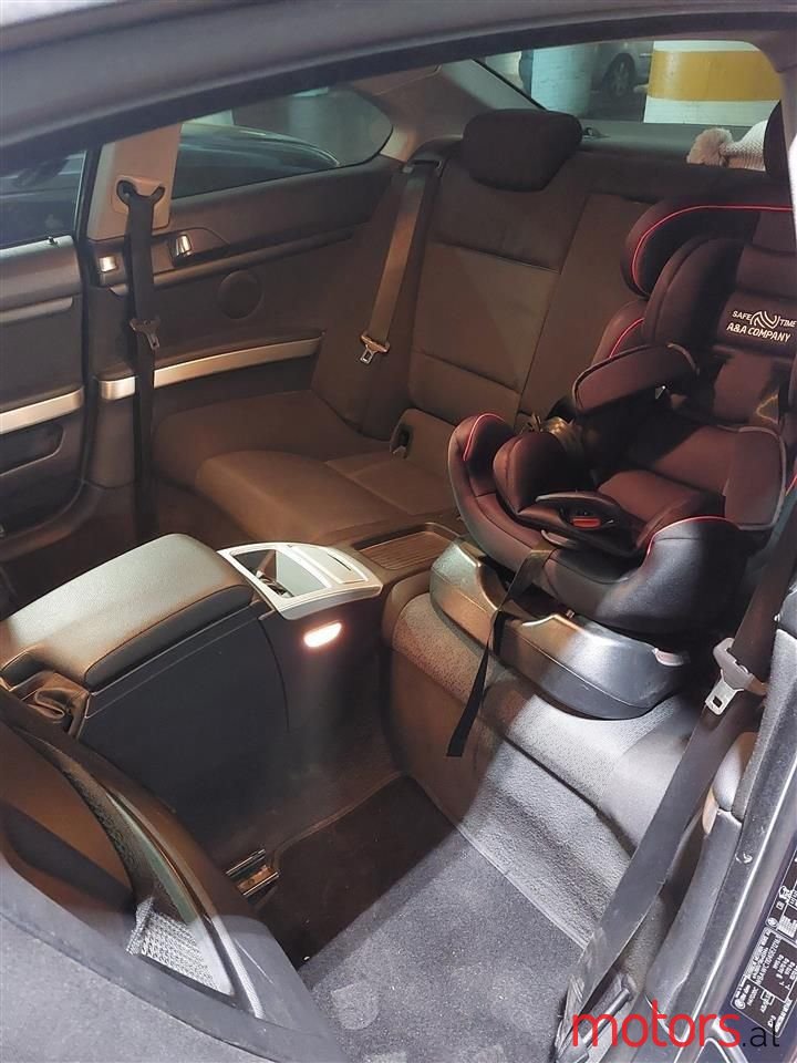 2009' BMW 320 photo #4