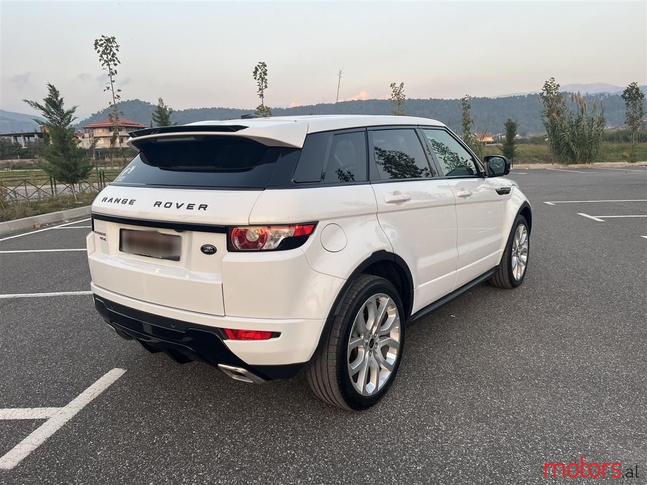 2013' Land Rover Range Rover Evoque photo #2