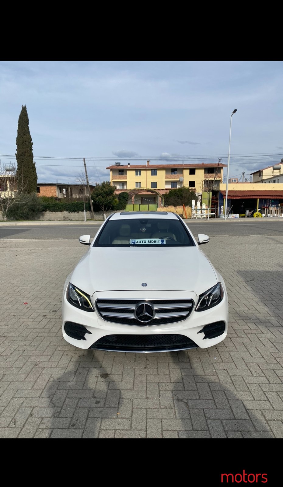 2017' Mercedes-Benz E-Class photo #3