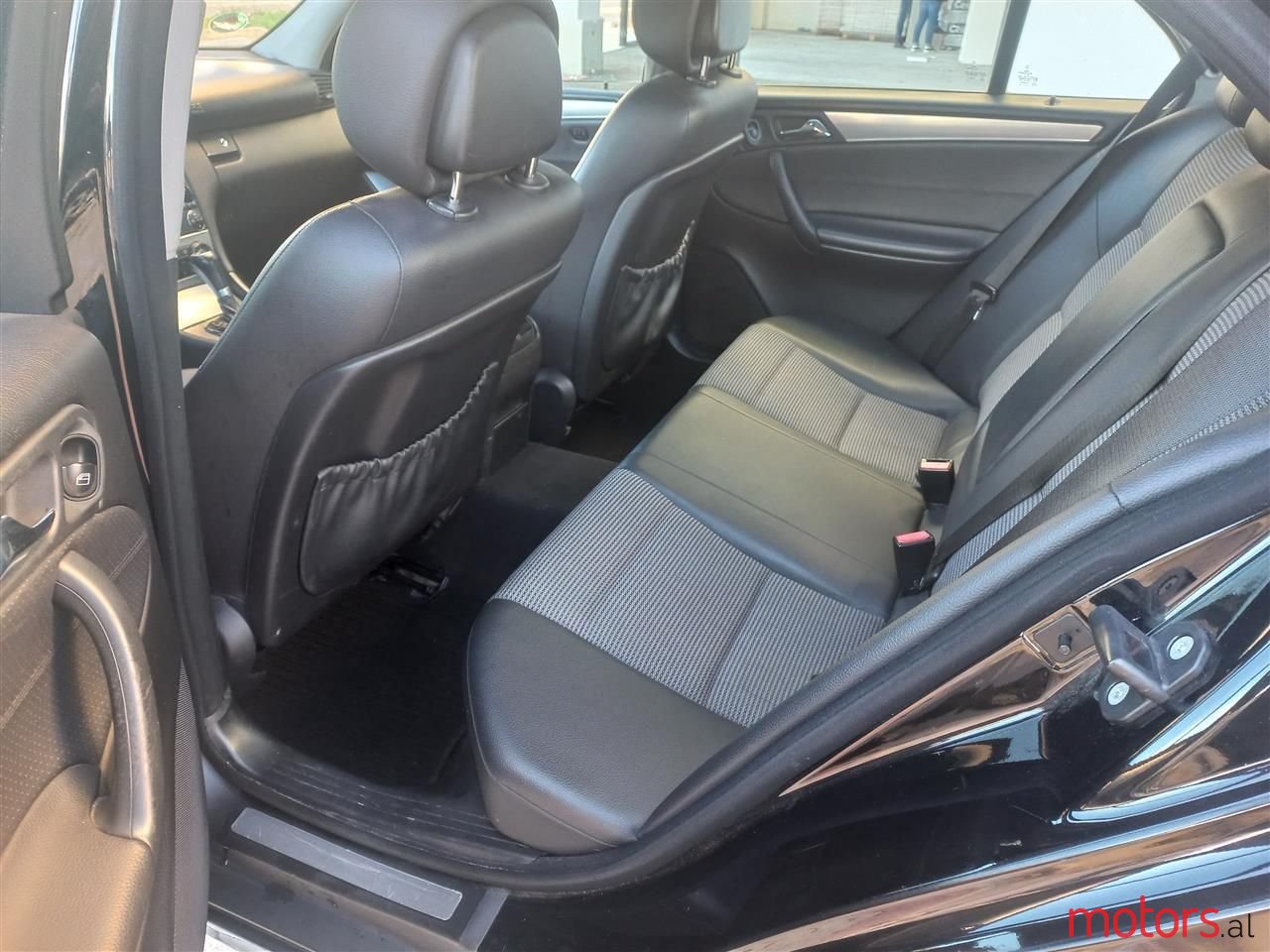 2007' Mercedes-Benz C 180 photo #5