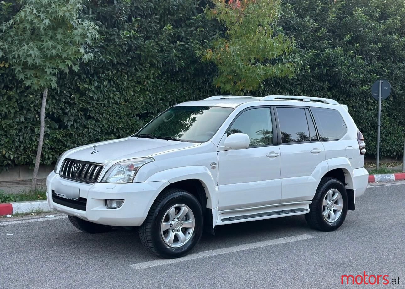 2008' Toyota Land Crusier photo #1
