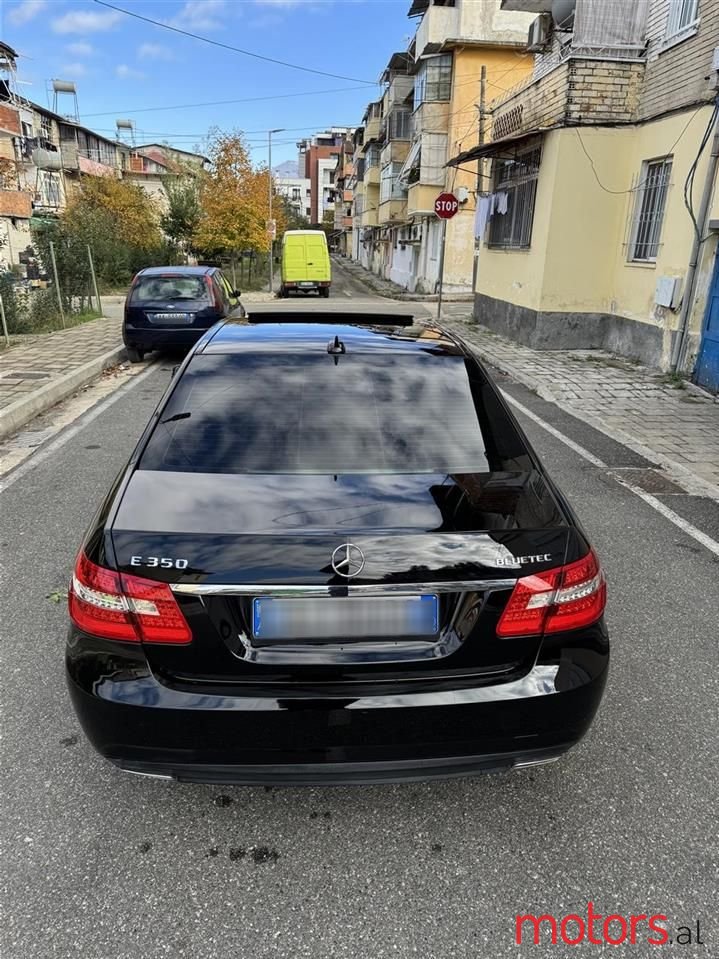 2012' Mercedes-Benz E 350 photo #2