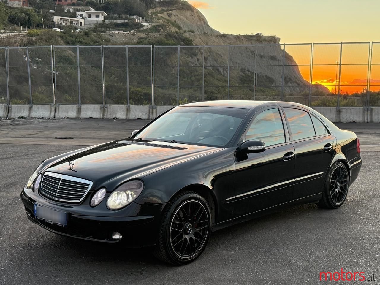 2005' Mercedes-Benz 220 photo #3