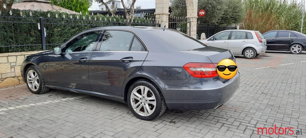 2009' Mercedes-Benz E 350 photo #6