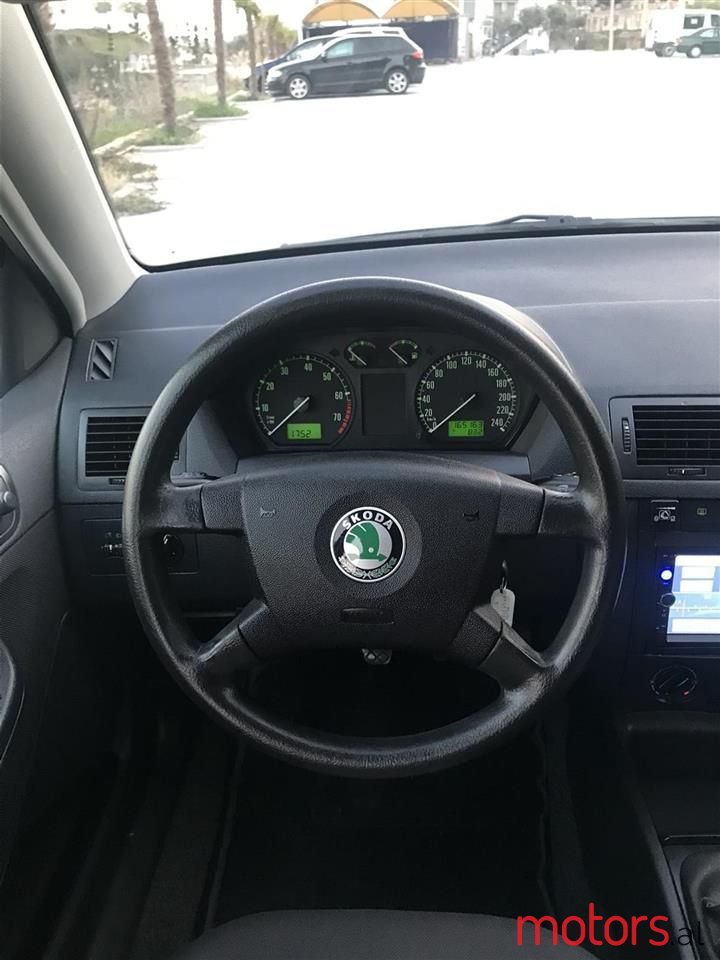 2004' Skoda Fabia photo #3