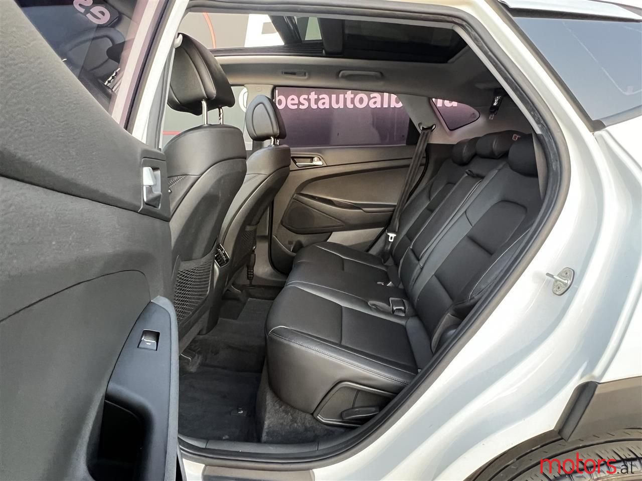 2017' Hyundai Tucson photo #5