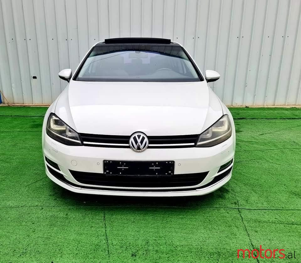 2013' Volkswagen Golf photo #1
