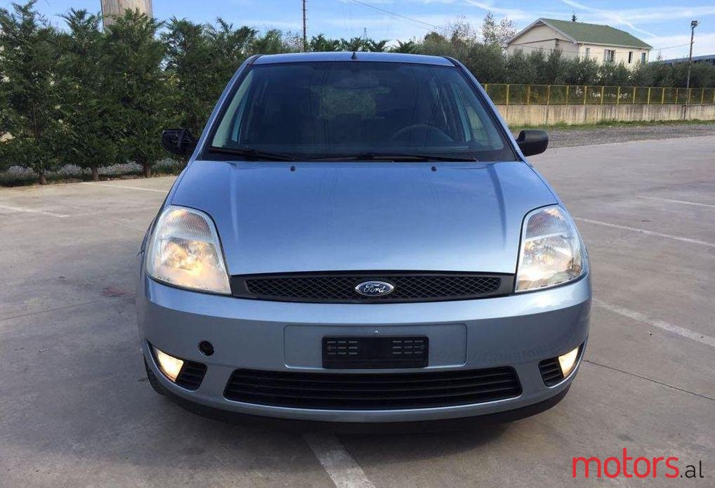 2005' Ford Fiesta photo #2