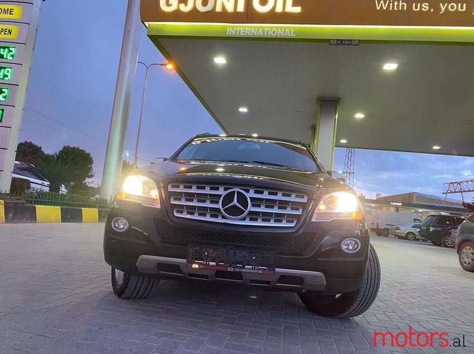 2009' Mercedes-Benz ML 320 photo #6