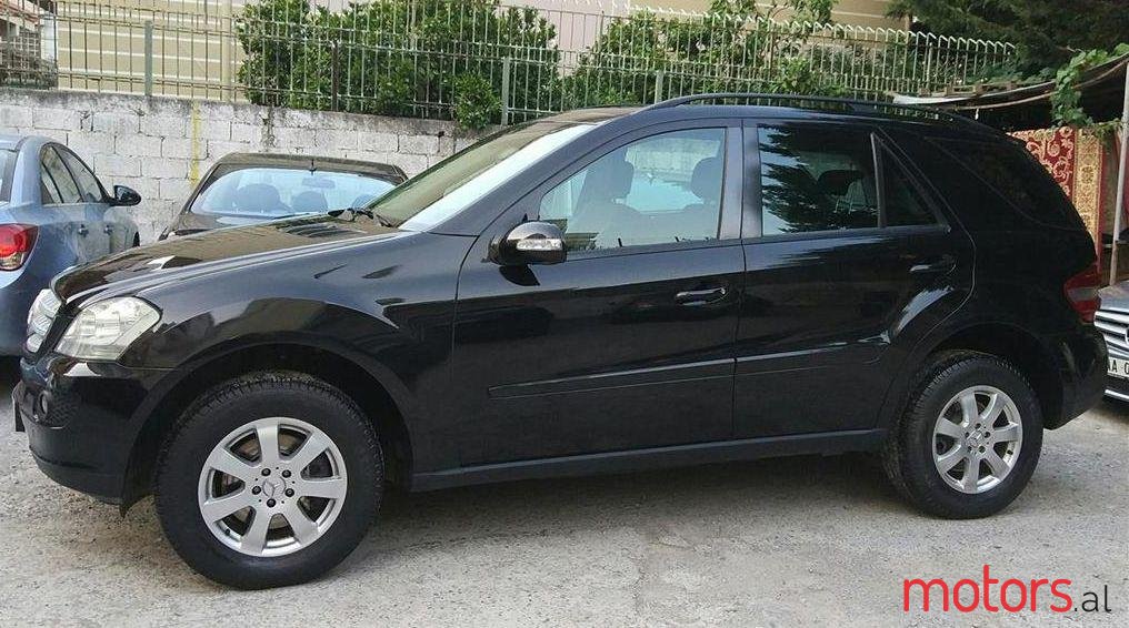2006' Mercedes-Benz ML 320 photo #2